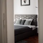 Apartment Main Square